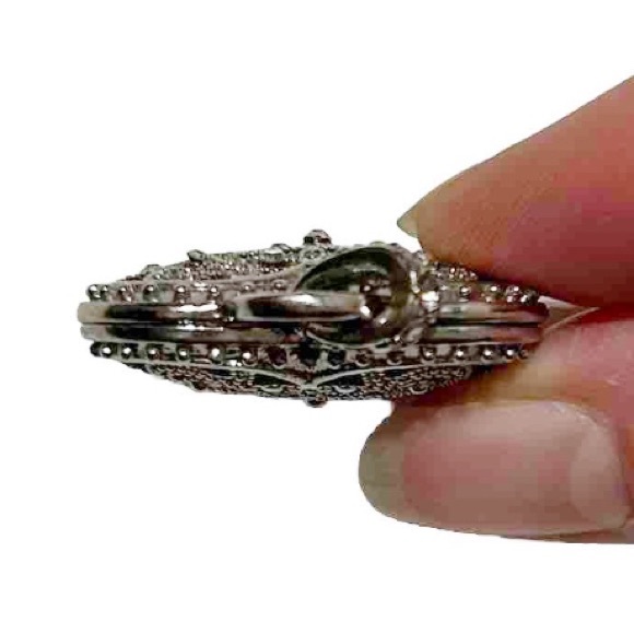 Large Silver Tone Rhinestone Heart Shaped Necklace Pendant Sparkly Locket Love - Picture 7 of 10